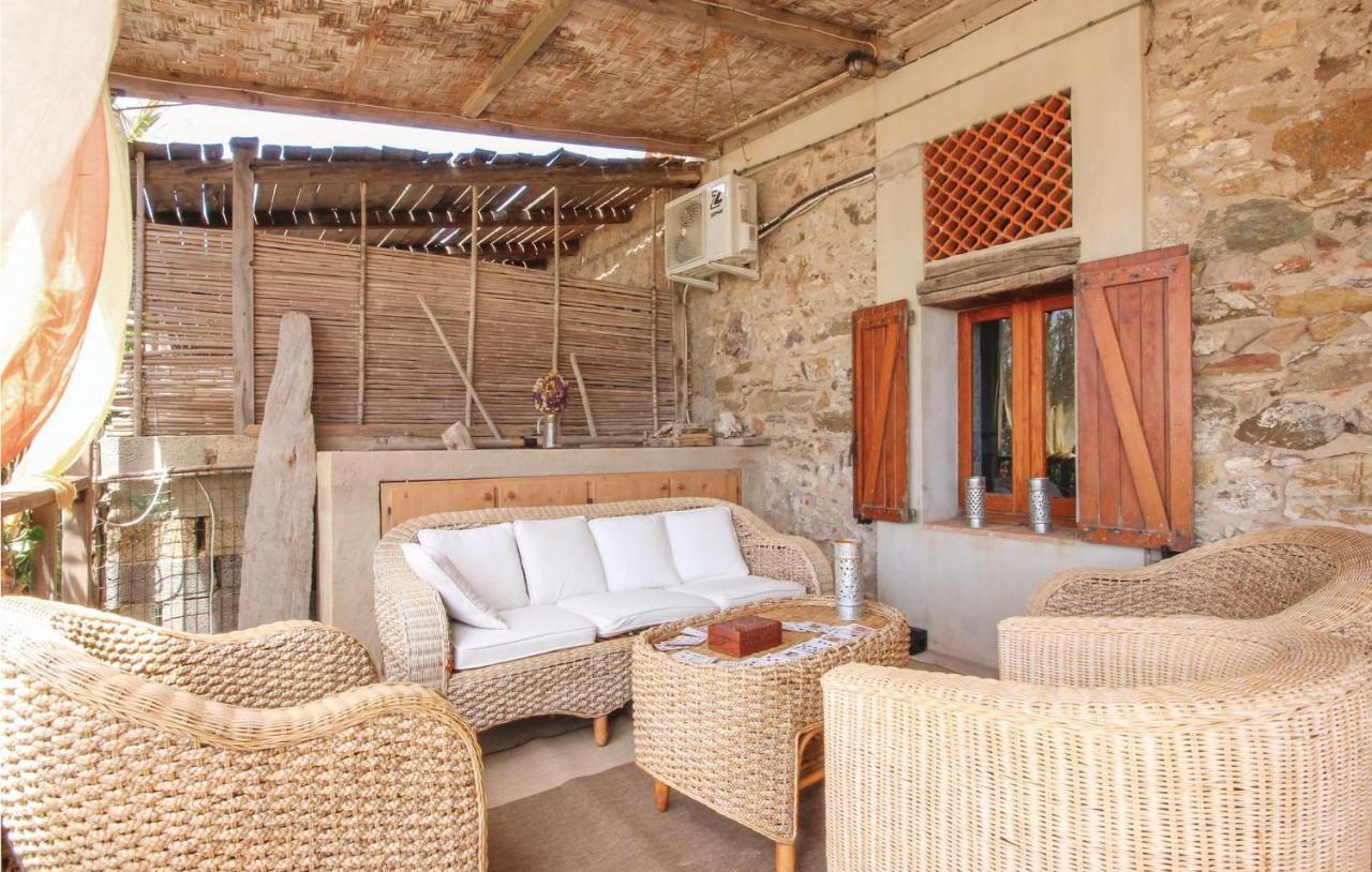 Tunnaria Villa ตอร์เร เดย์ กอร์ซารี ภายนอก รูปภาพ
